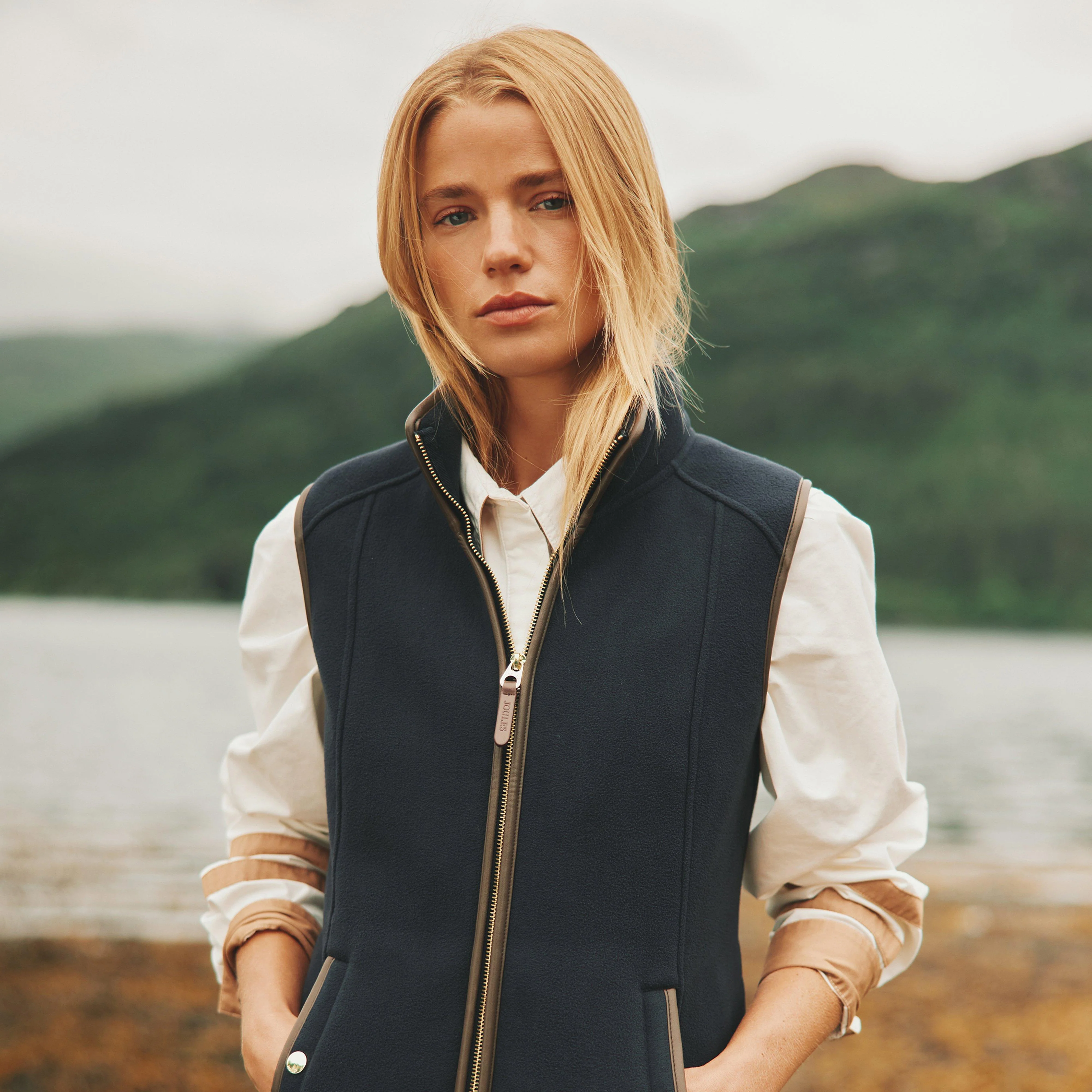 Women Fairbourne Fleece Gilet - Image 4